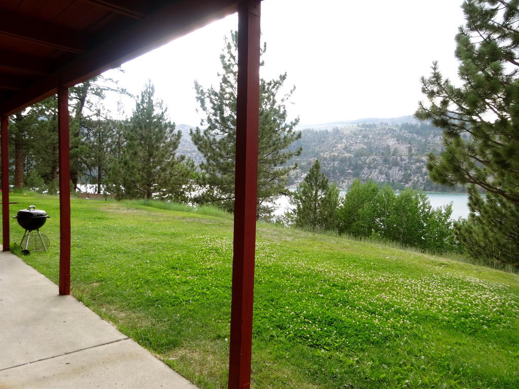 Boulder Lodge June Lake Room photo